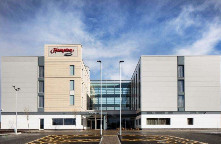 《民興電纜在全球》系列報(bào)道之一——英國(guó)布里斯托機(jī)場(chǎng)希爾頓歡朋酒店